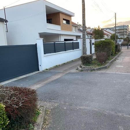 Appart Studio Rdc De Maison Avec Exterieur Proche Reims Tinqueux Exterior foto