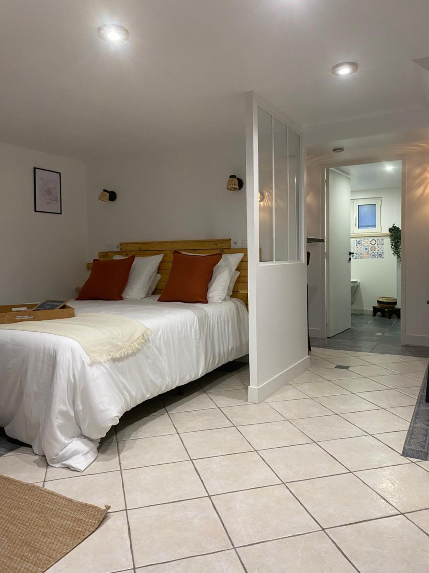 Appart Studio Rdc De Maison Avec Exterieur Proche Reims Tinqueux Exterior foto